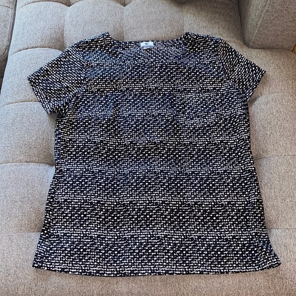 100% Polyester Blouse - Picture 1 of 3